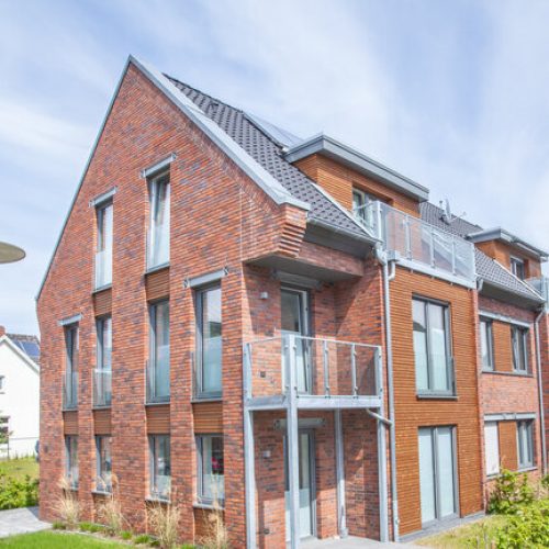 Mehrfamilienhaus mit Klinker-Holz-Fassade, Oldenburg